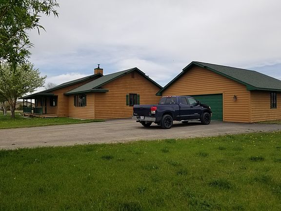 2nd image of 60 Marquette Dr