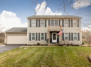 3212 Carriage Hill Rd, Island Lake, IL 60042