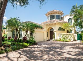 7935 Vizcaya Way, Naples, FL 34108