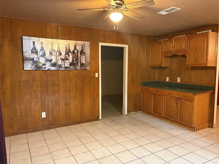415 Zinn Dr — Photo 33