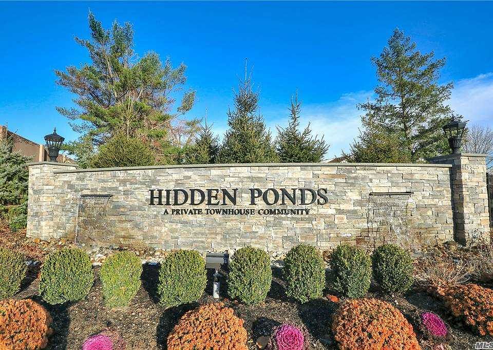 89 Hidden Ponds Cir, Smithtown, NY 11787 Zillow