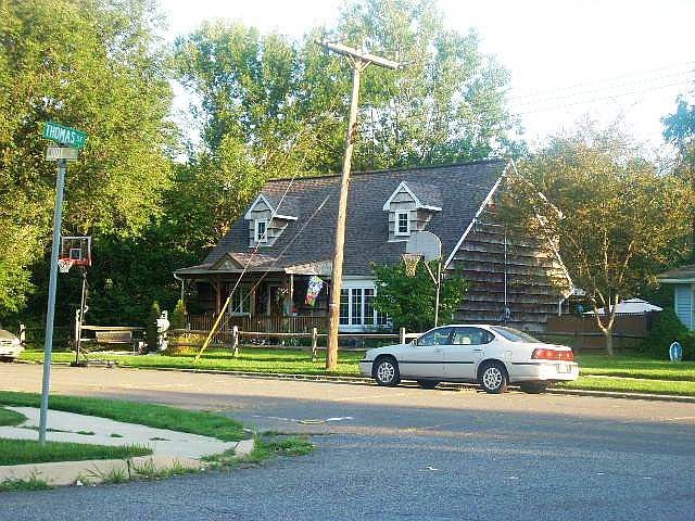 2nd image of 101 Cindy St