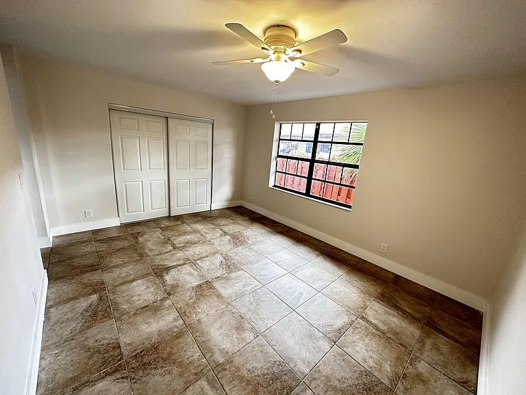 4326 Woodstock Dr #C — Photo 17