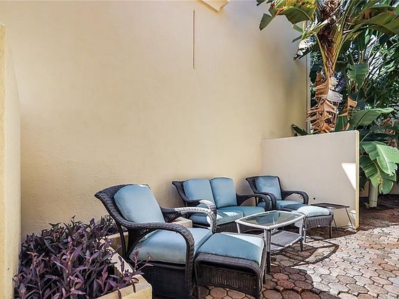 2nd image of 523 S Palm Ave