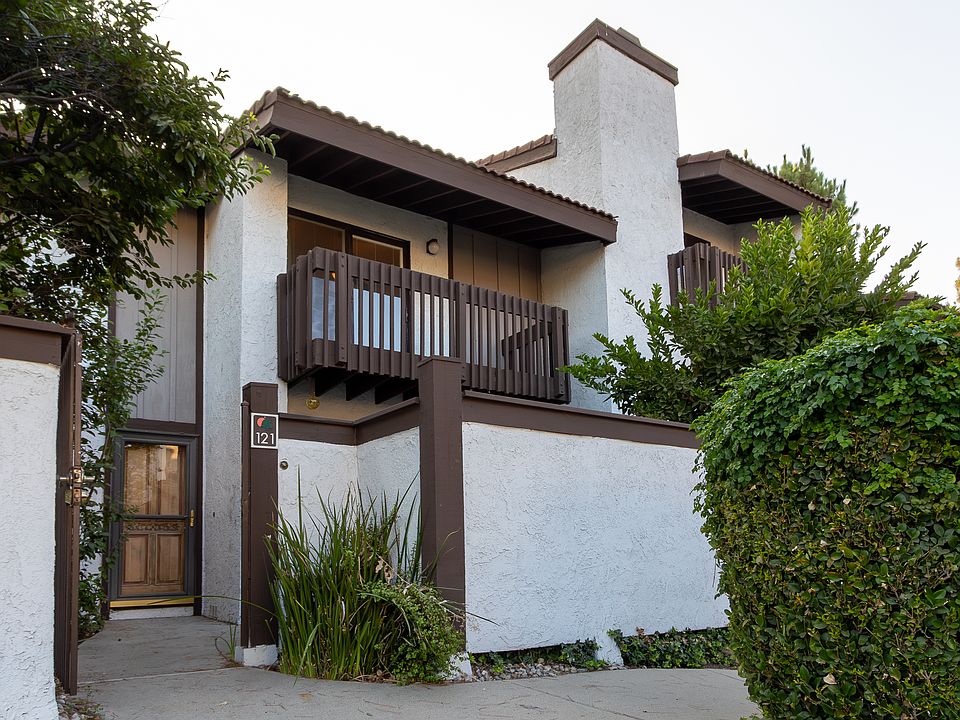 1st image of 21535 Erwin St Unit 121