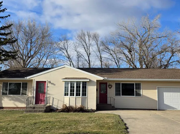 610 Studdart Ave, Graceville, MN 56240