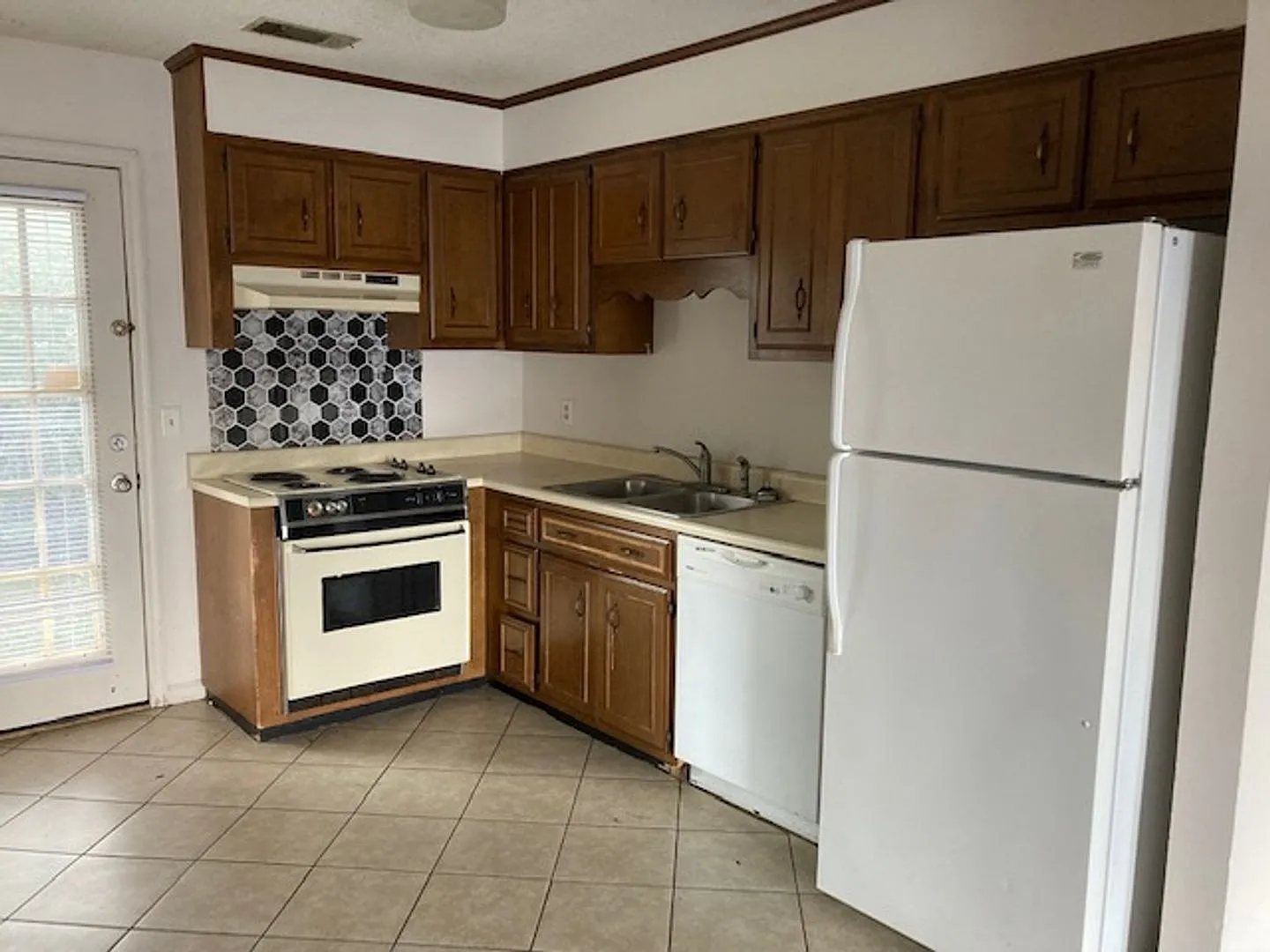 2 Bedroom at Stadium Walk — Photo 3