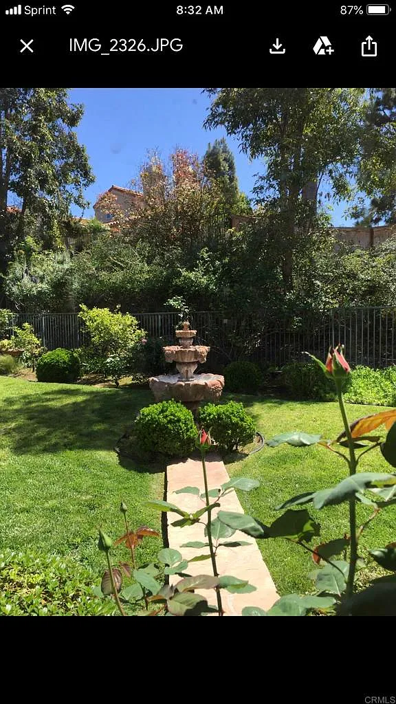 4 bed, 2.5 bath, 2302 sqft, $6,900 — Photo 2