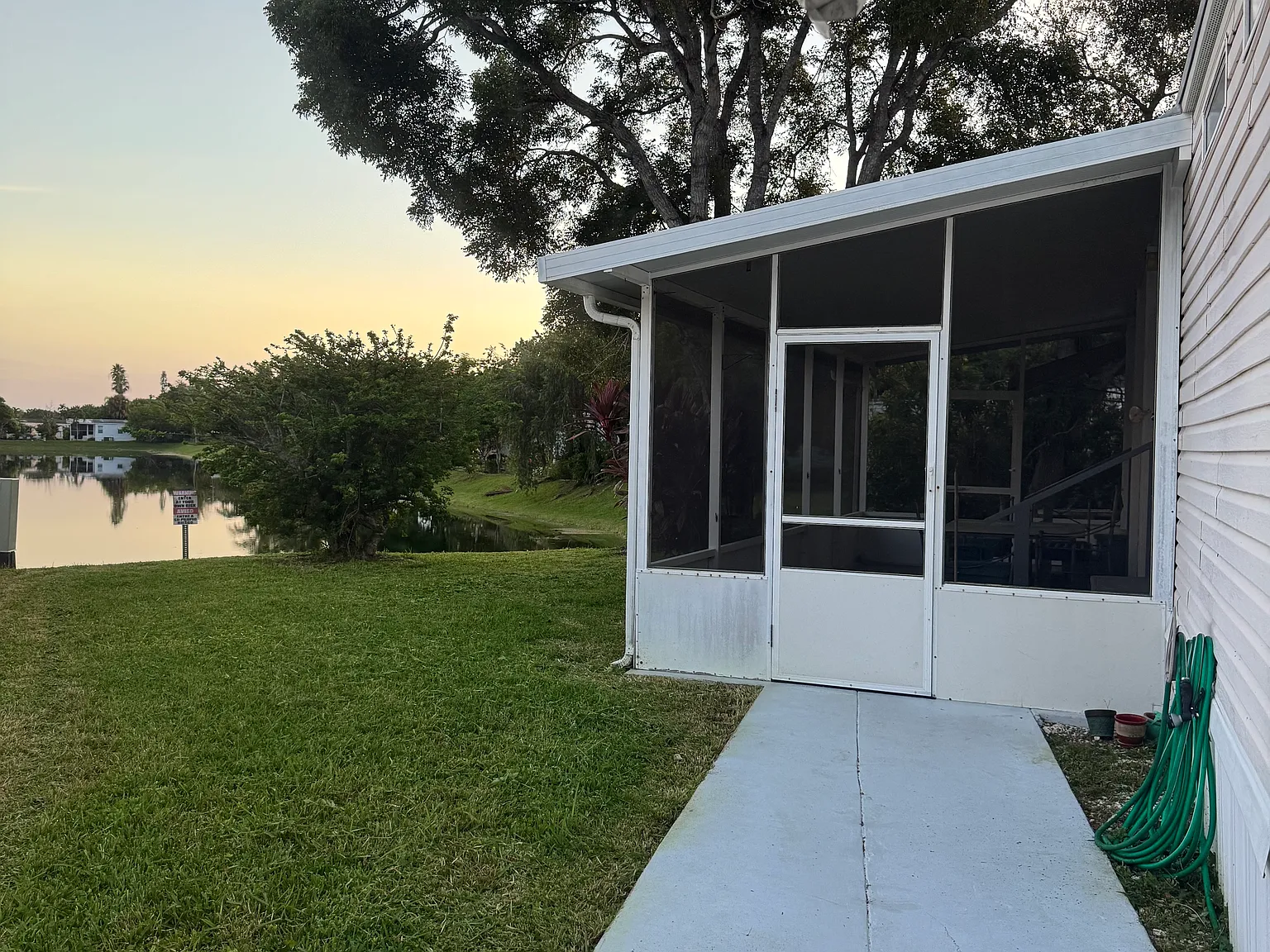 2 bed, 850 sqft, $3,000 — Photo 3