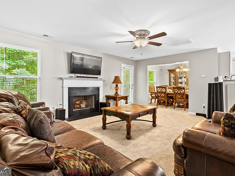 7155 Laurel Creek Dr — Photo 4