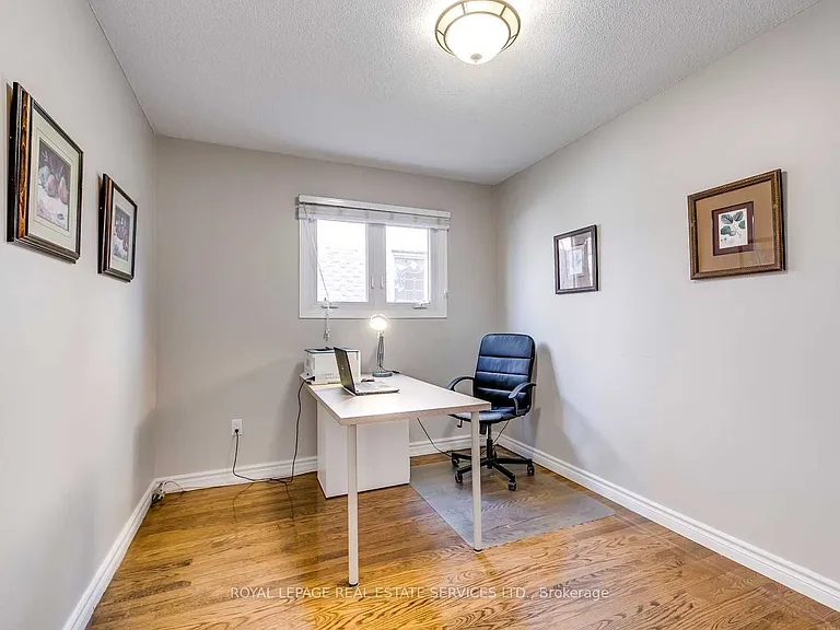 1447 Clearview Dr — Photo 15