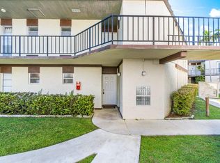 2 Greenway Vlg N UNIT 106, Royal Palm Beach, FL 33411