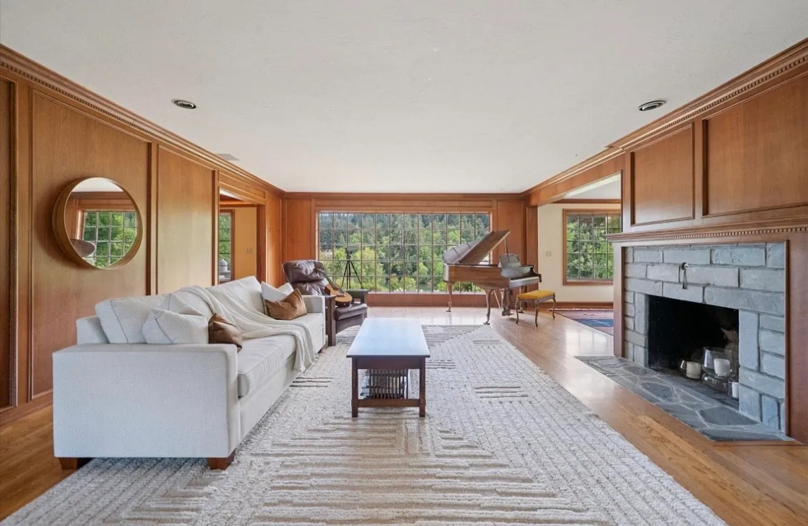 SW Borland Rd, Tualatin — Photo 4
