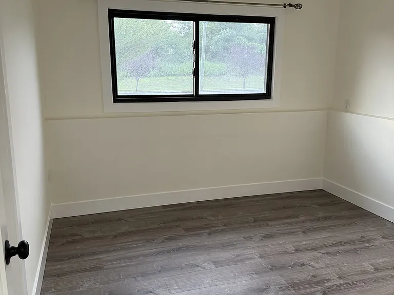 133 Metlars Ln — Photo 5