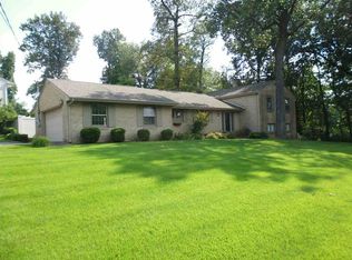 3800 Buckner Ln, Paducah, KY 42001