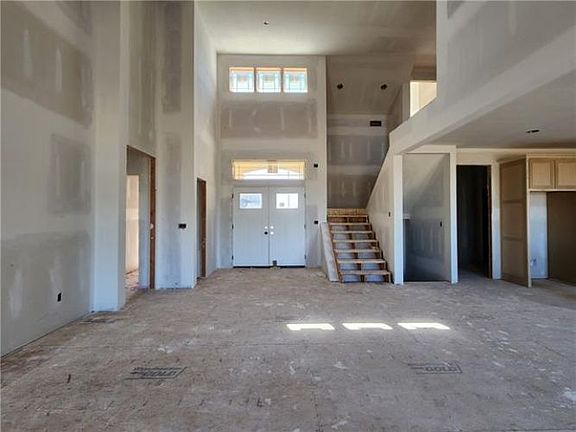 3rd image of 4351 Aspen Dr