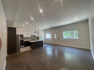 6445 Woodley Ave #101, Van Nuys, CA 91406
