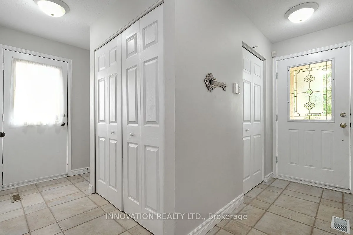 4 bed, $3,100 — Photo 4