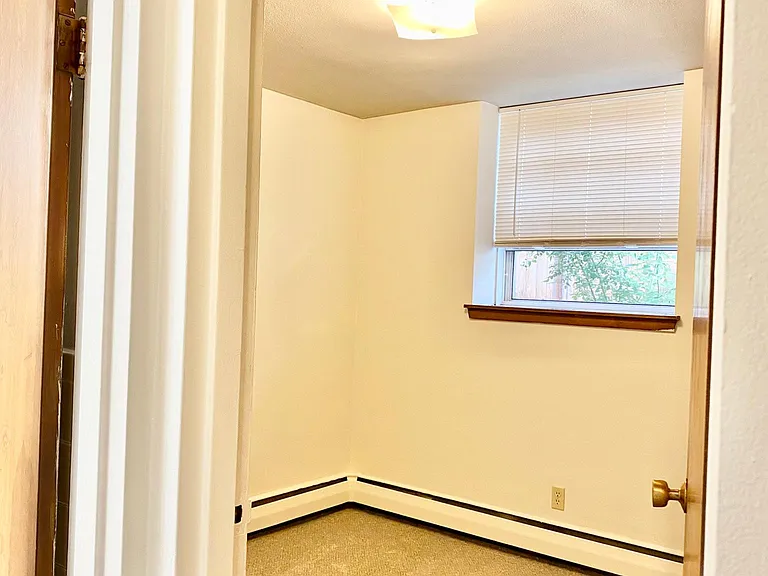 2020 Pillsbury Ave S #205 — Photo 9