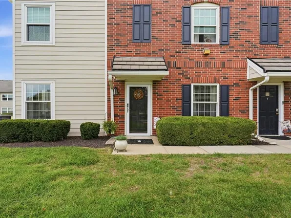11604 Tomahawk Creek Pkwy APT A, Leawood, KS 66211