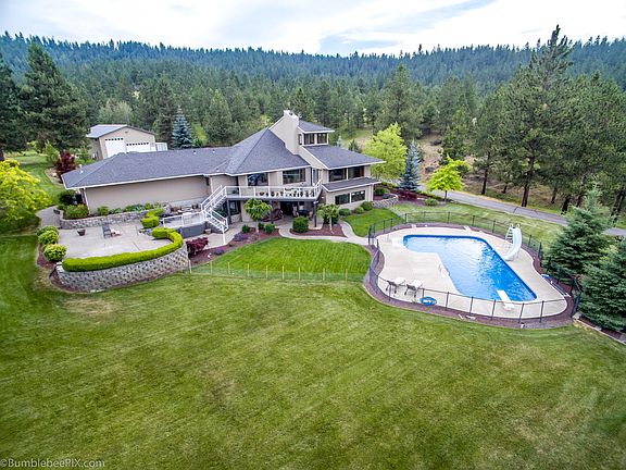 4th image of 2804 S Park Ln
