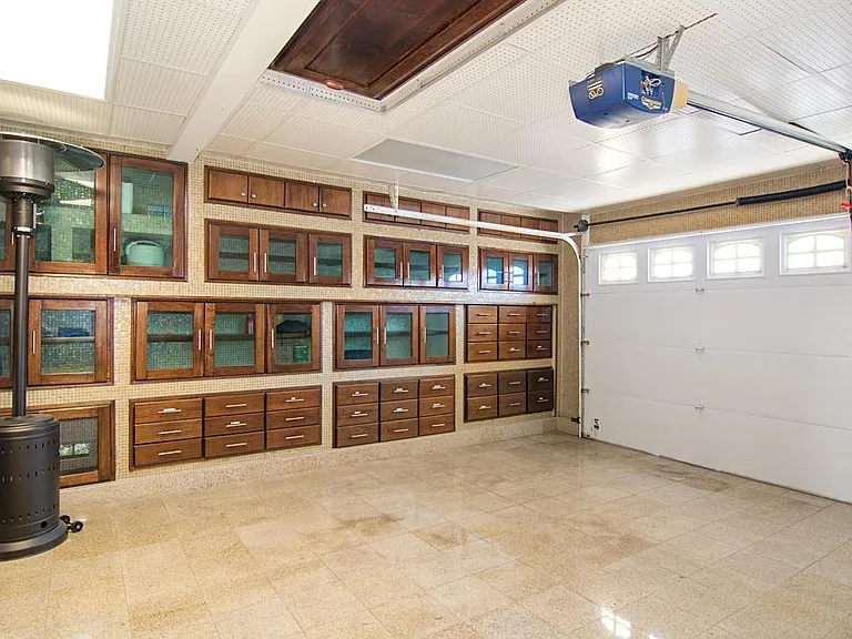 Finished garage