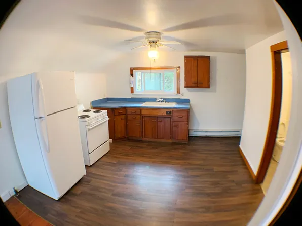 35 Concord St APT 3, Athol, MA 01331