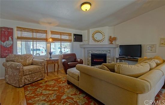 Living Room w/ Fireplace