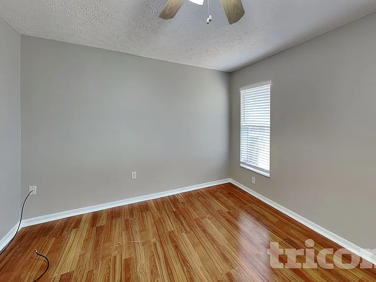 7028 Covewood Dr — Photo 11