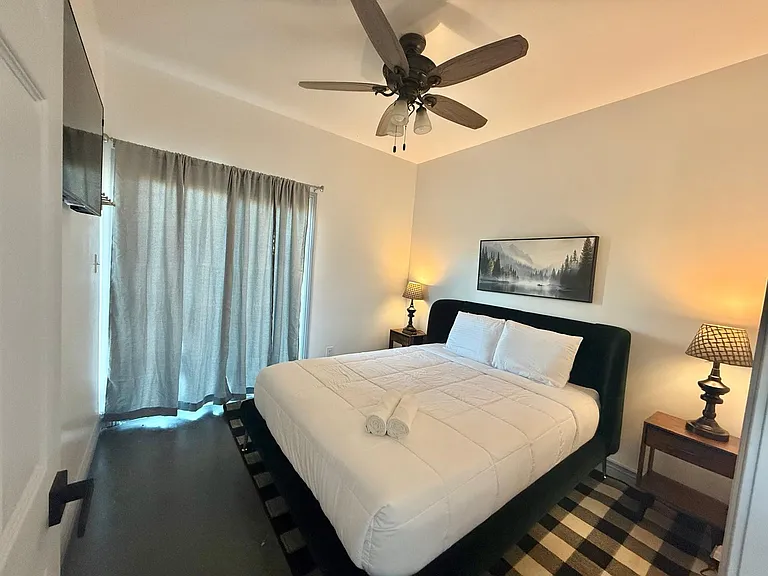 1593 Walter Stuart Loop — Photo 5