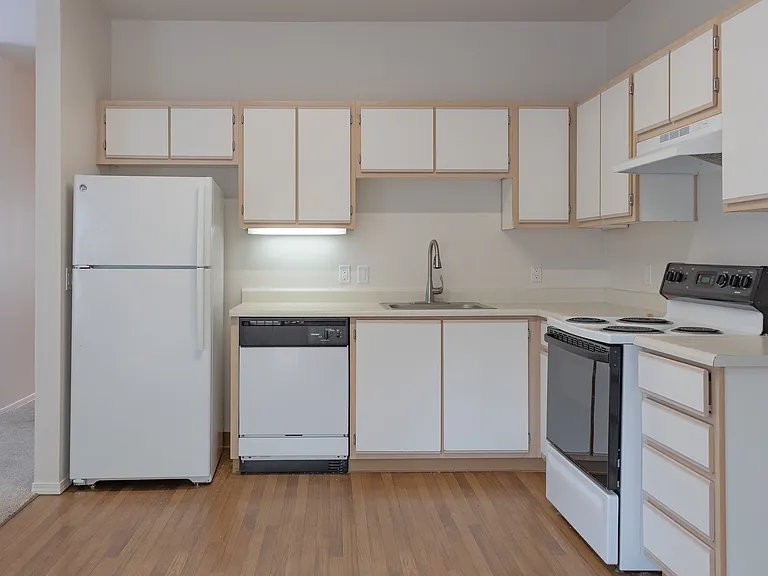 Landmark Apartments - Beaverton Oregon