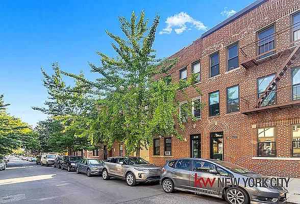Rented by Keller Williams NYC | media 25