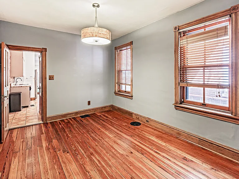 1018 Wawaset St — Photo 8
