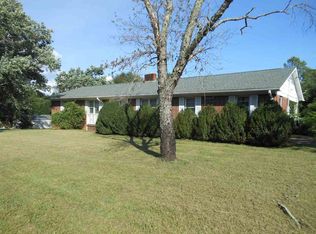 236 Tanners Grove Rd, Forest City, NC 28043