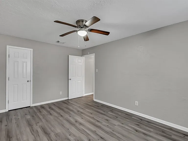 29806 Lazy Ln — Photo 13
