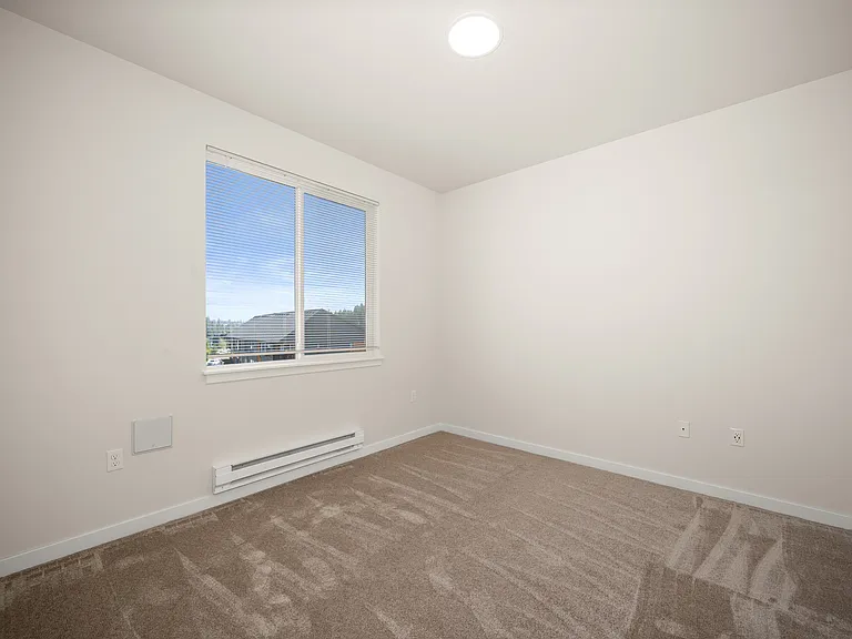 Rivers Edge Apartments — Photo 105