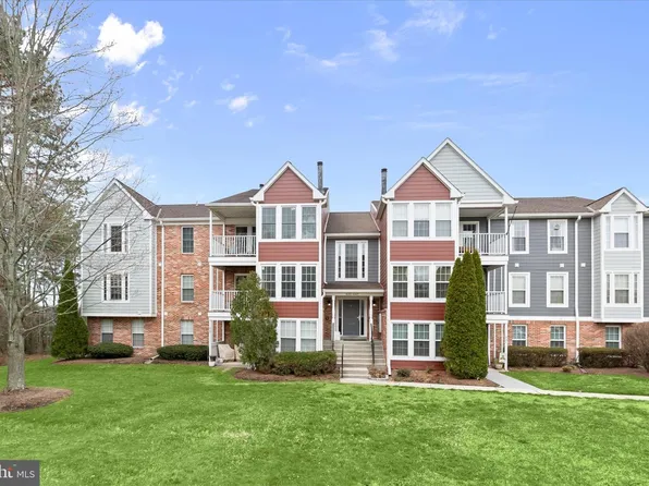 641 Deering Rd #2J, Pasadena, MD 21122