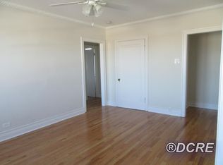 1413 W Chase Ave, Chicago, IL 60626