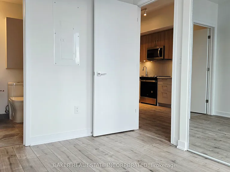 500 Plains Rd E #402 — Photo 15