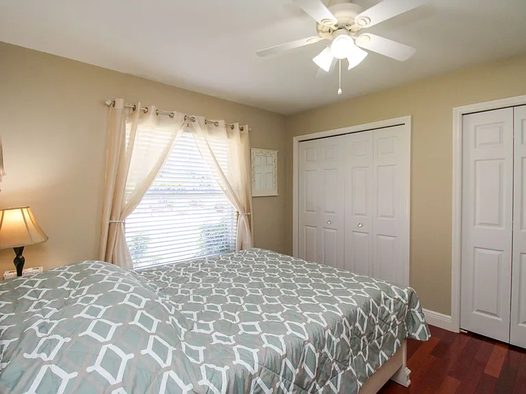 333 Wentworth Ct — Photo 29
