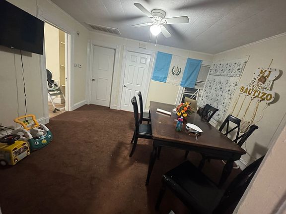 4th image of 11 Prairie Ave #B