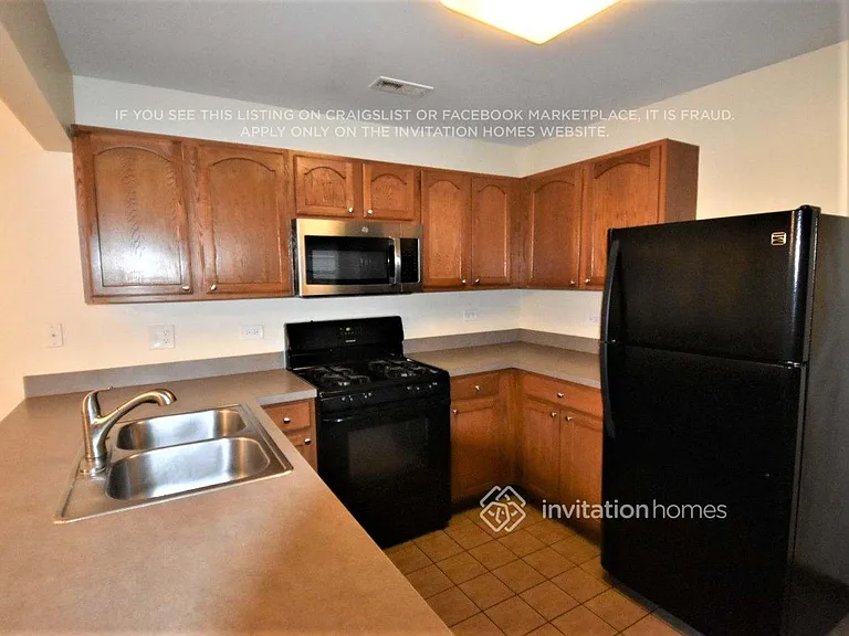 667 Four Seasons Blvd — Photo 7