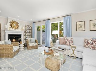 50 Church St APT 9, Greenwich, CT 06830