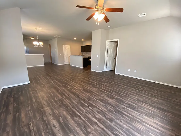 4517 Hunter Blvd — Photo 15