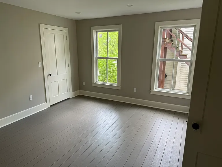 1820 Quechee Main St — Photo 8