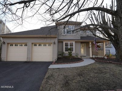 10 Enclosure Drive, Morganville, NJ, 07751