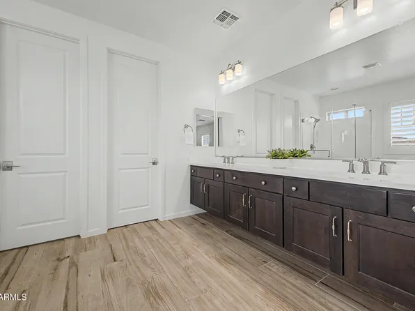 16622 S 6TH Place, Phoenix, AZ 85048