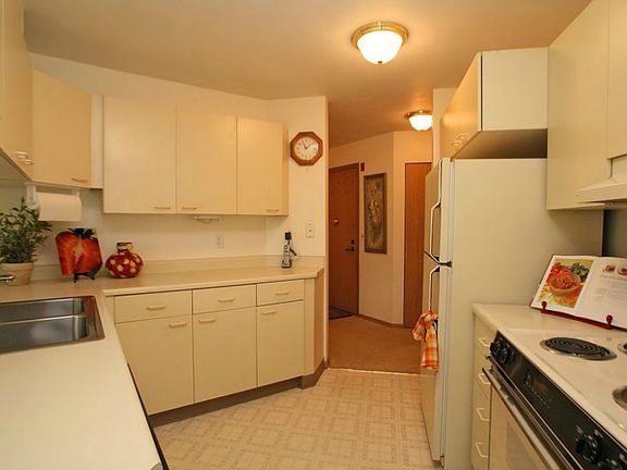 3rd image of 1684 152nd Ave NE APT W206