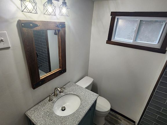 5th image of 34 Cazenovia St #1