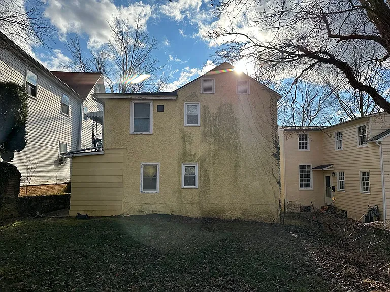 22 Peyton St — Photo 4